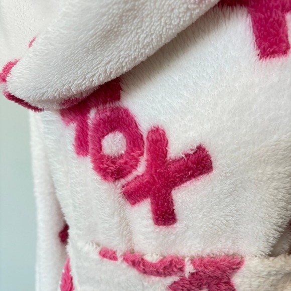 Betsey Johnson Intimates Small Plush Hooded Robe XOXO Pockets White Pink Comfy - Picture 9 of 12